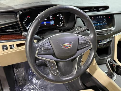 2018 Cadillac XT5 Luxury