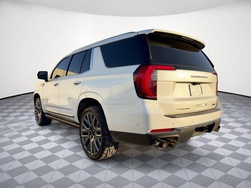 White Frost Tricoat 2025 GMC Yukon Denali Ultimate