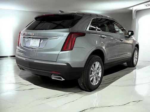 2025 Cadillac XT5 Luxury