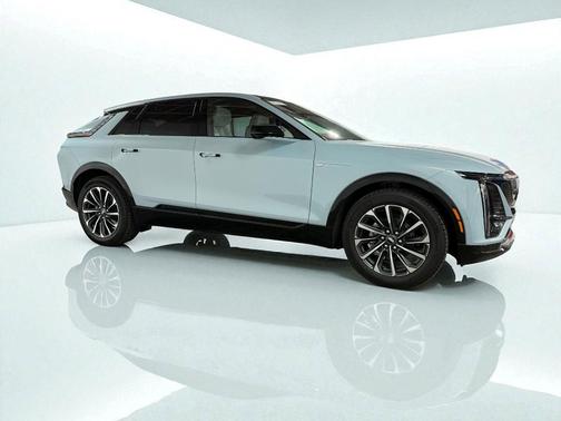2025 Cadillac LYRIQ Sport
