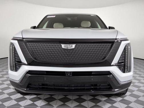 Vibrant White Tricoat 2027 Cadillac VISTIQ Sport