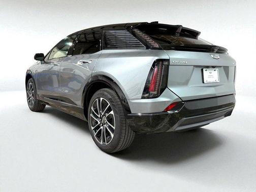 2025 Cadillac OPTIQ Sport 2 AWD