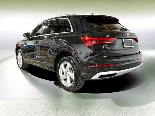 2021 Audi Q3 40 Premium
