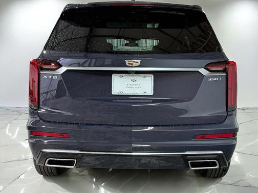 2025 Cadillac XT6 Luxury FWD
