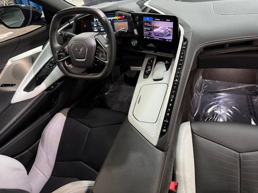 2024 Chevrolet Corvette Stingray w/2LT