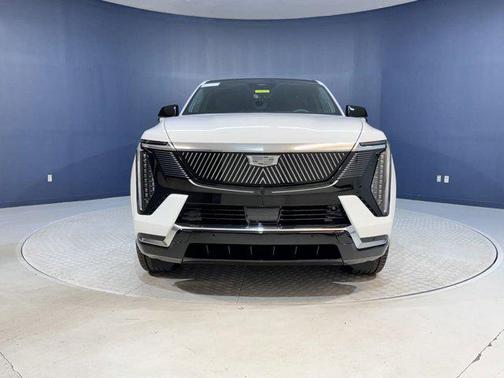 2025 Cadillac Escalade IQ Luxury 2