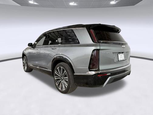 Argent Silver Metallic 2026 Cadillac VISTIQ Premium Luxury