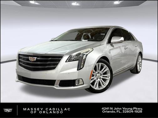 Radiant Silver Metallic 2018 Cadillac XTS Luxury