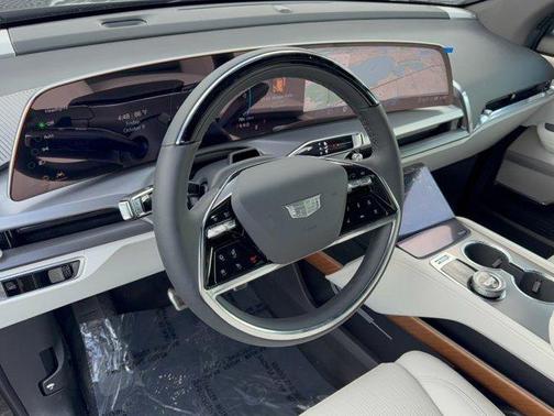 Stellar Black Metallic 2027 Cadillac VISTIQ Sport
