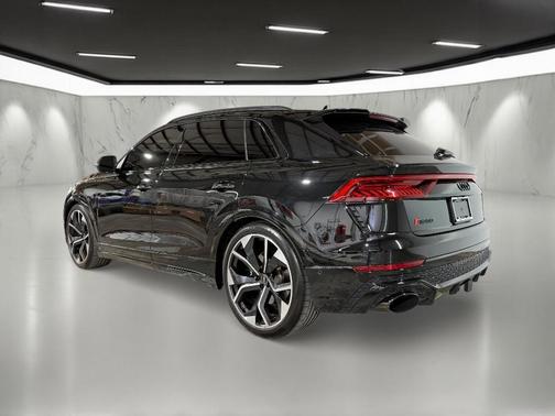 2023 Audi RS Q8 4.0T