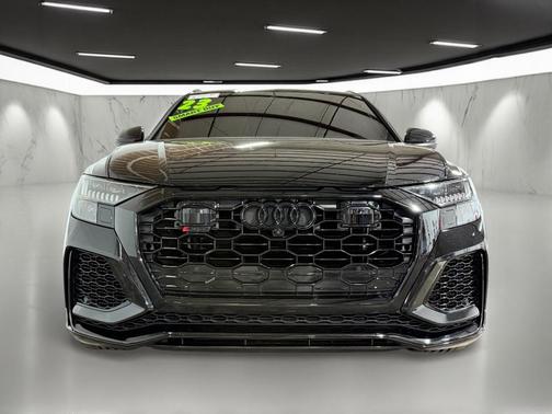 2023 Audi RS Q8 4.0T