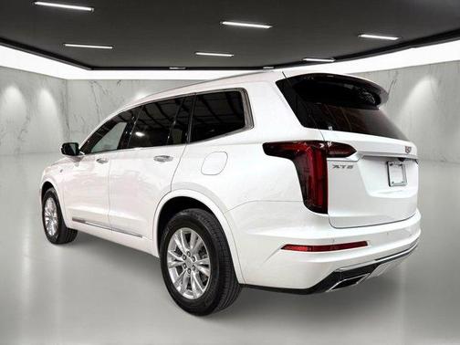 2024 Cadillac XT6 Luxury FWD
