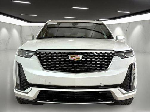 2024 Cadillac XT6 Luxury FWD