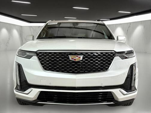 2024 Cadillac XT6 Luxury FWD