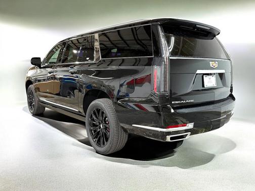 2026 Cadillac Escalade ESV Luxury