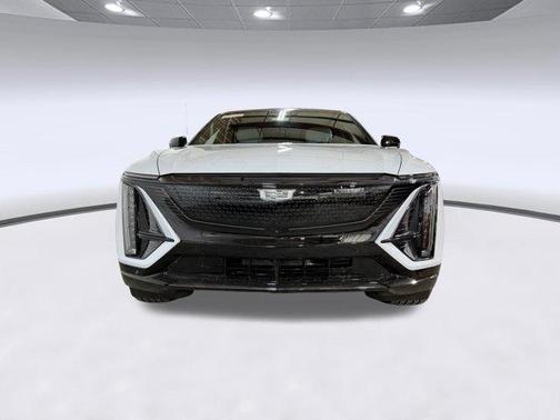 Vibrant White Tricoat 2027 Cadillac LYRIQ Sport