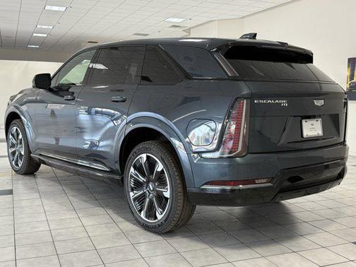 2025 Cadillac Escalade Sport
