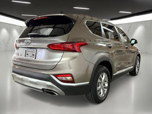 2019 Hyundai SANTA FE SE 2.4
