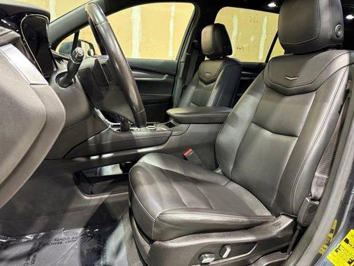 2021 Cadillac XT6 Luxury FWD