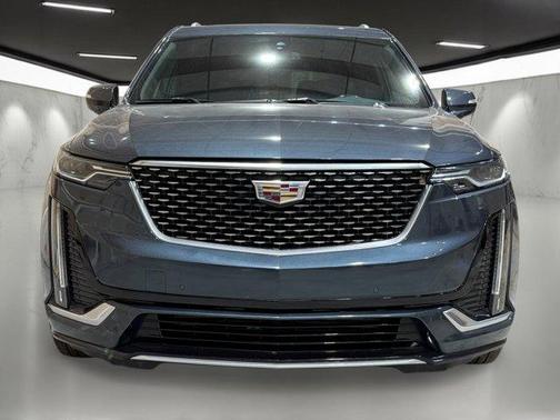 2021 Cadillac XT6 Luxury FWD
