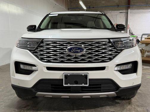 Star White Metallic Tri-Coat 2020 Ford Explorer Platinum