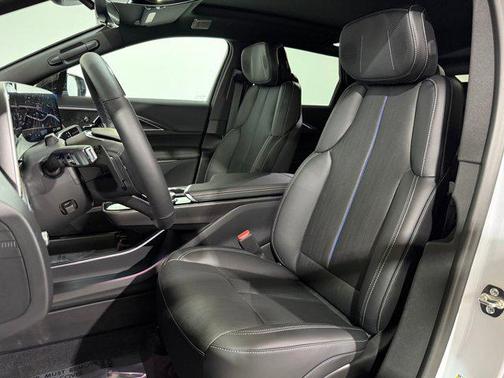 2026 Cadillac LYRIQ Premium Sport