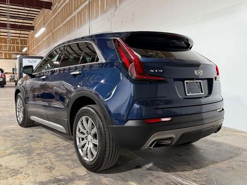 Twilight Blue Metallic 2020 Cadillac XT4 Premium Luxury