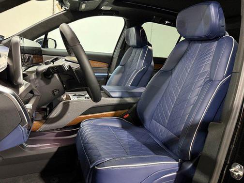 2026 Cadillac VISTIQ Premium Luxury