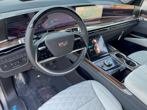 Argent Silver Metallic 2027 Cadillac Escalade Sport Platinum