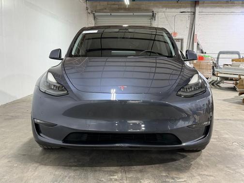 Gray 2022 Tesla Model Y Performance Dual Motor All-Wheel Drive