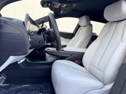 Vibrant White Tricoat 2027 Cadillac LYRIQ Sport