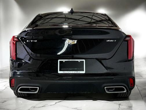 2023 Cadillac CT4 Luxury
