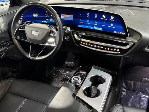 2024 Cadillac LYRIQ Tech