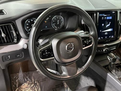 2019 Volvo XC60 T5 Inscription