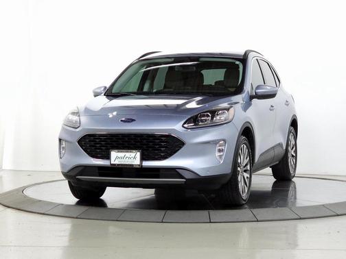 2022 Ford Escape Titanium Hybrid