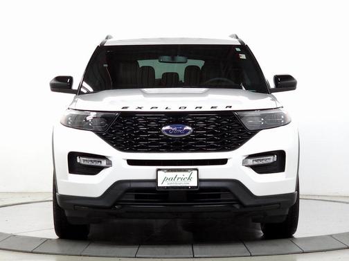 2024 Ford Explorer ST-Line