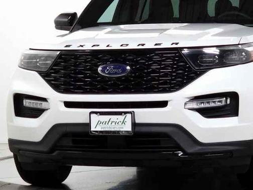 2024 Ford Explorer ST-Line