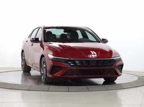 2025 Hyundai ELANTRA HEV SEL