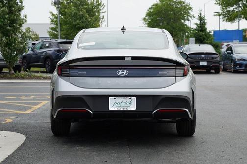 2025 Hyundai SONATA SE