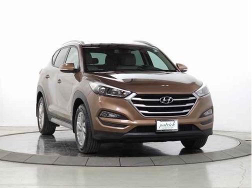 2017 Hyundai TUCSON SE Plus