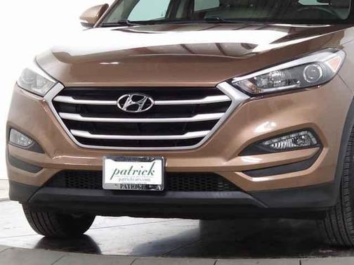 2017 Hyundai TUCSON SE Plus