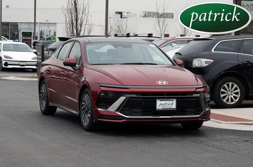 2025 Hyundai SONATA Hybrid Limited