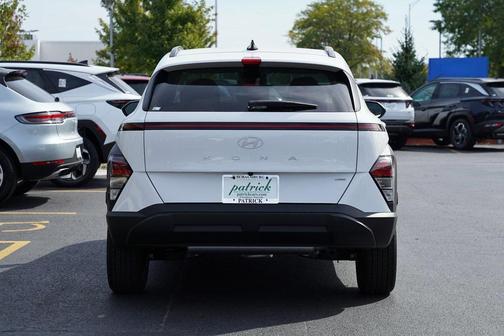 2025 Hyundai KONA SEL