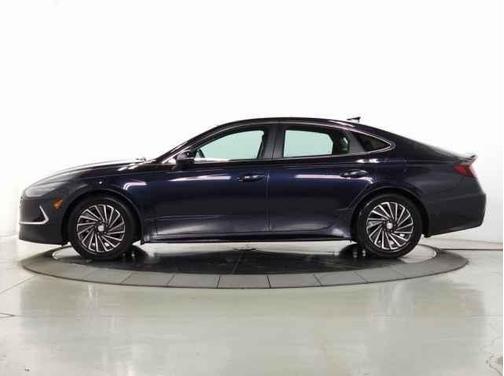 2021 Hyundai SONATA Hybrid Limited