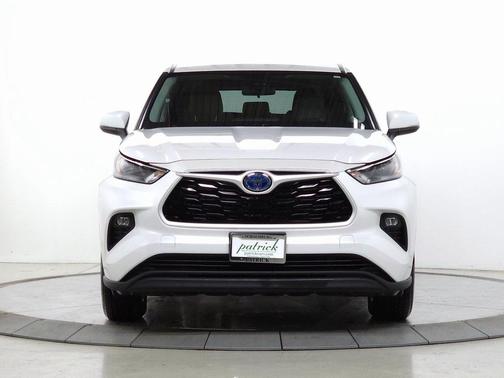 2023 Toyota Highlander Hybrid LE