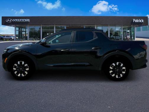 2025 Hyundai SANTA CRUZ SEL Activity