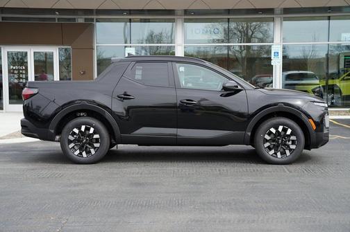 2025 Hyundai SANTA CRUZ SEL Activity