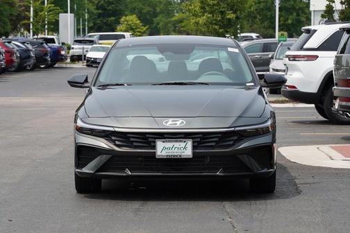 2025 Hyundai ELANTRA HEV SEL