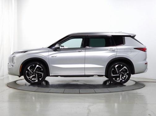 2023 Mitsubishi Outlander PHEV SEL