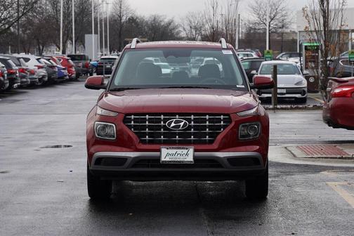 2025 Hyundai VENUE SEL